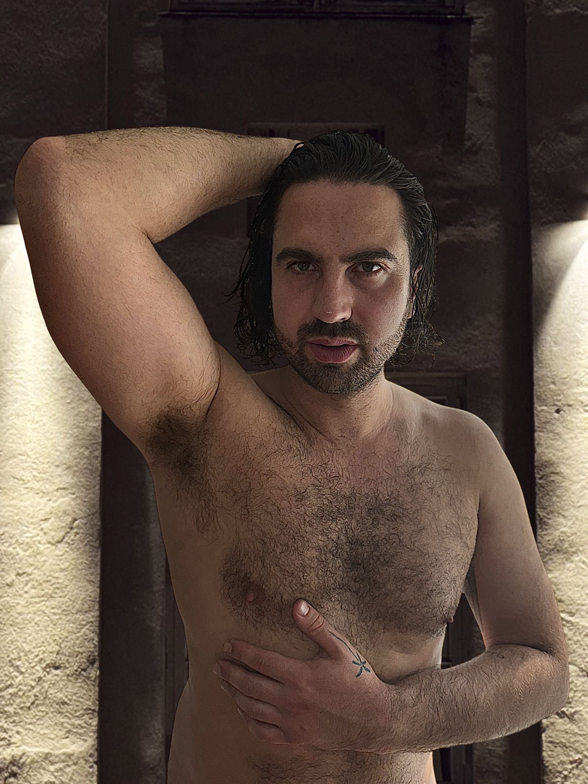 Portrait artistique masculin en lumiere naturelle — Shooting confiance en soi Marseille